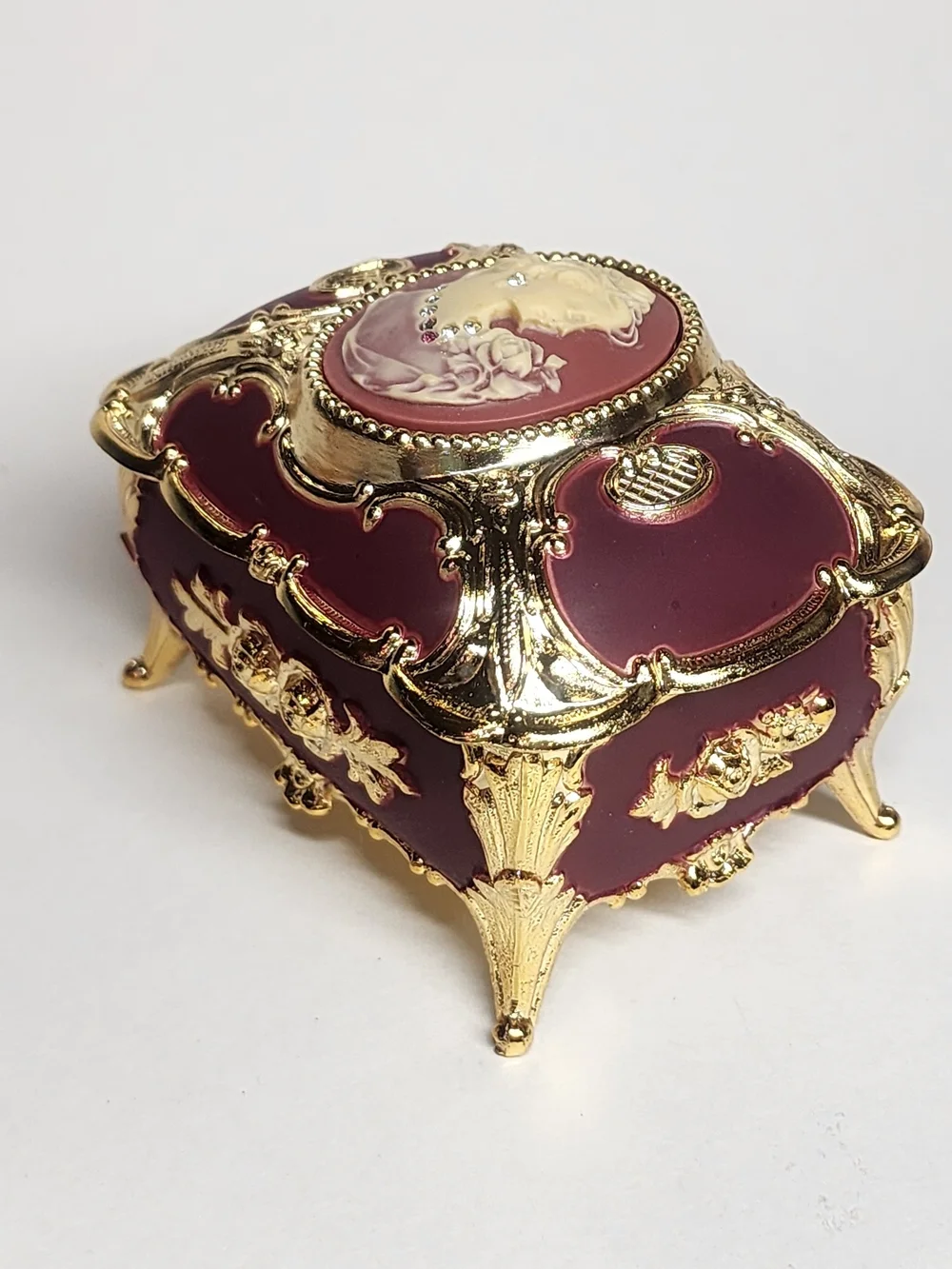 New Antique Style Cameo Red Gold Music Jewelry Box Diamond Rhinestones